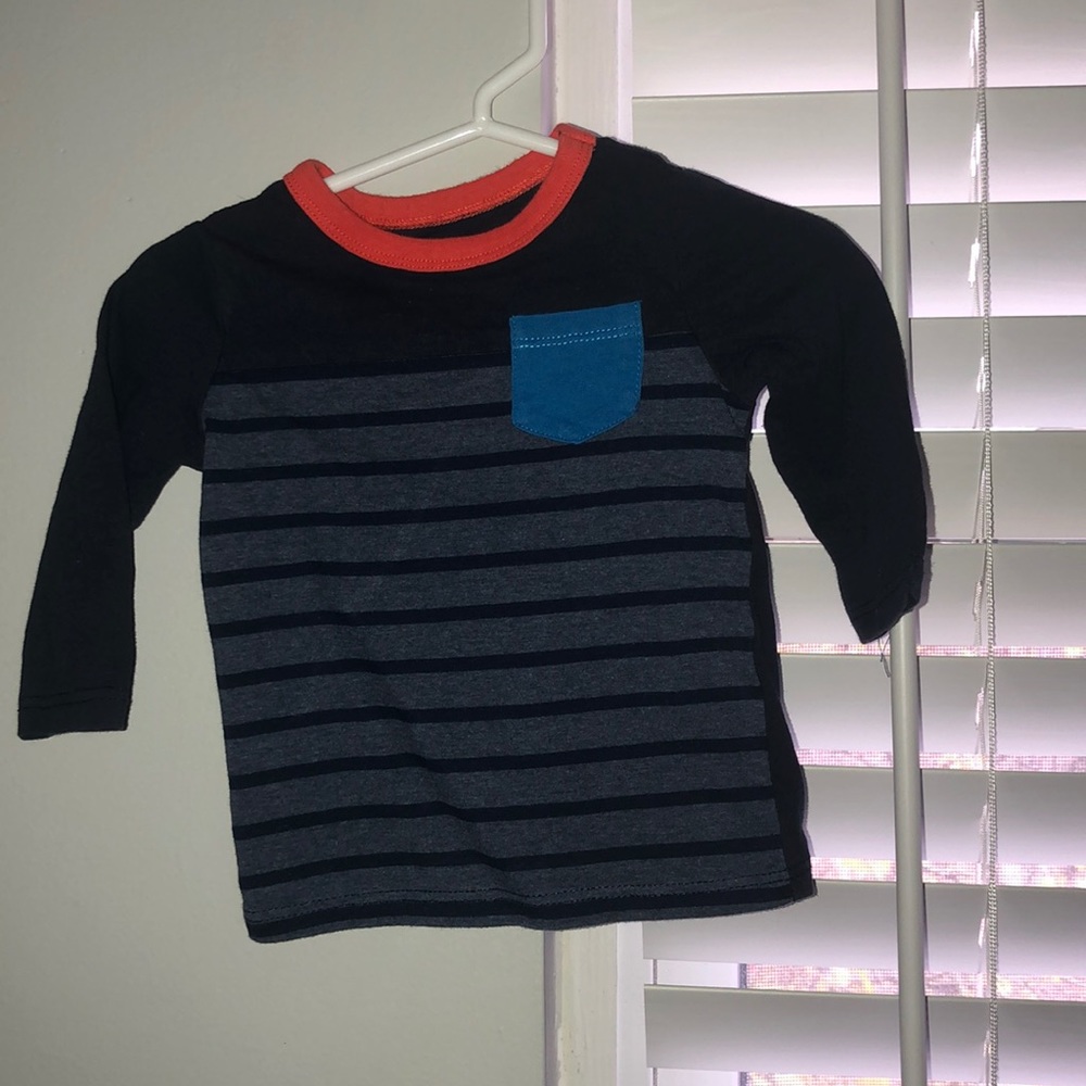 Long sleeve t shirt with fake pocket